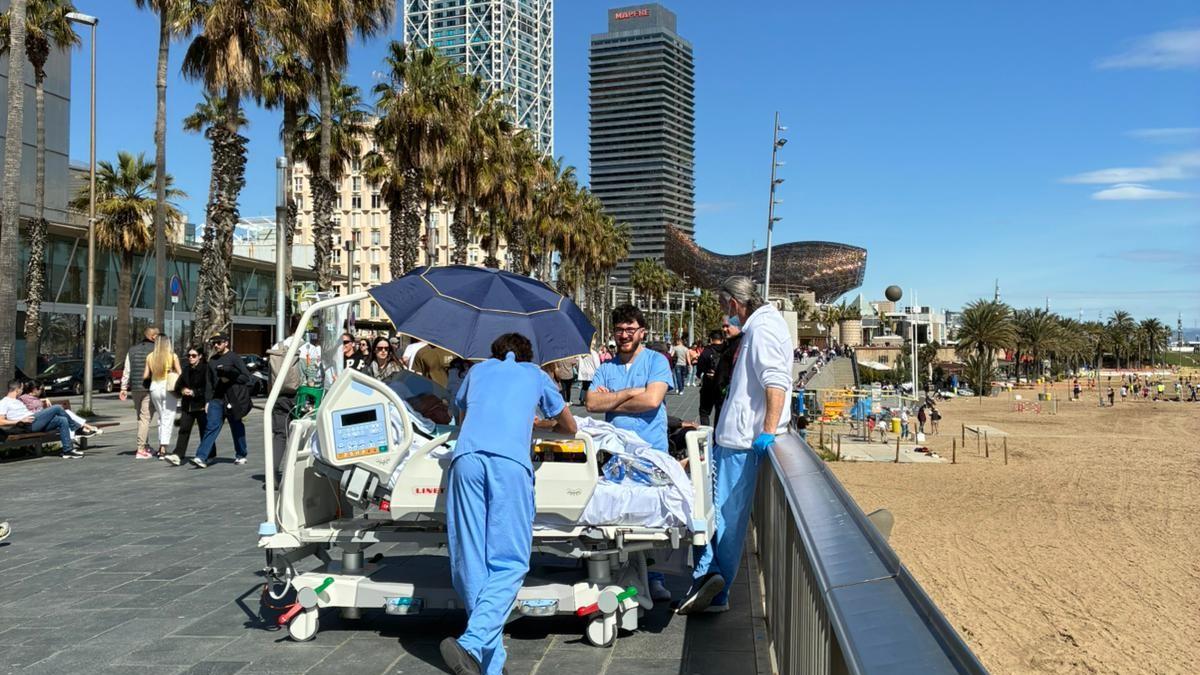 L'humain derrière ce programme : la photo d'un patient du Hospital del Mar de Barcelone, prise sur la promenade maritime.